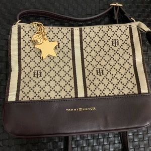 Tommy Hilfiger small purse